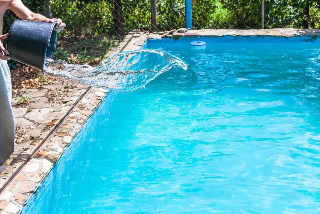 Motivos para llenar tu piscina de agua salada